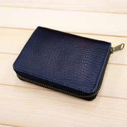 ファスナー財布　ミドルサイズ（ブラック）コンパクト財布 1枚目の画像