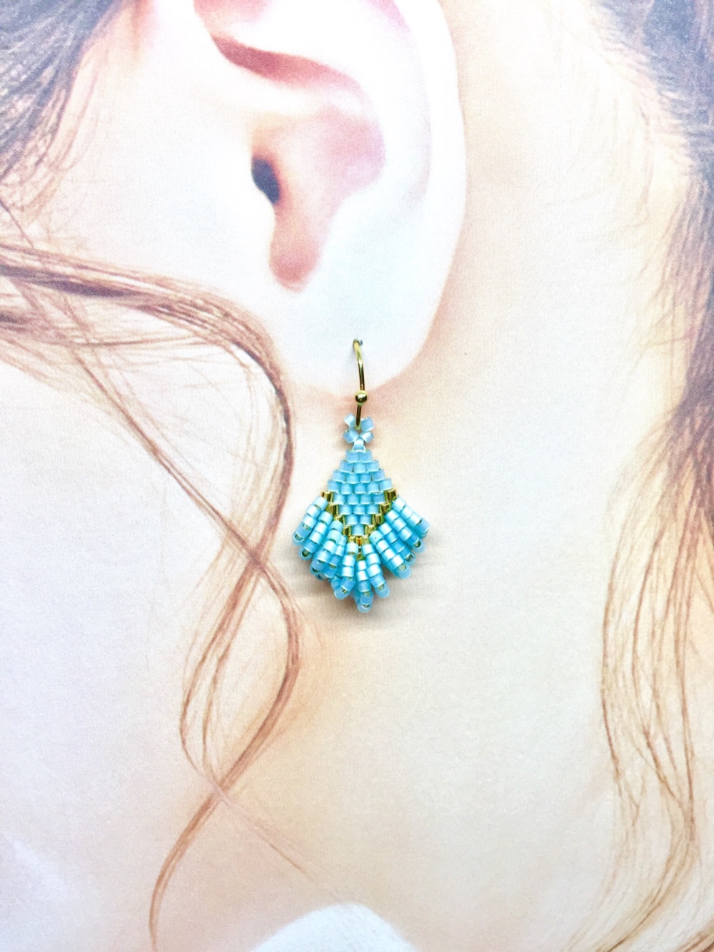 ビーズ ひし形フリンジピアス(blue) ピアス（フック・チェーン