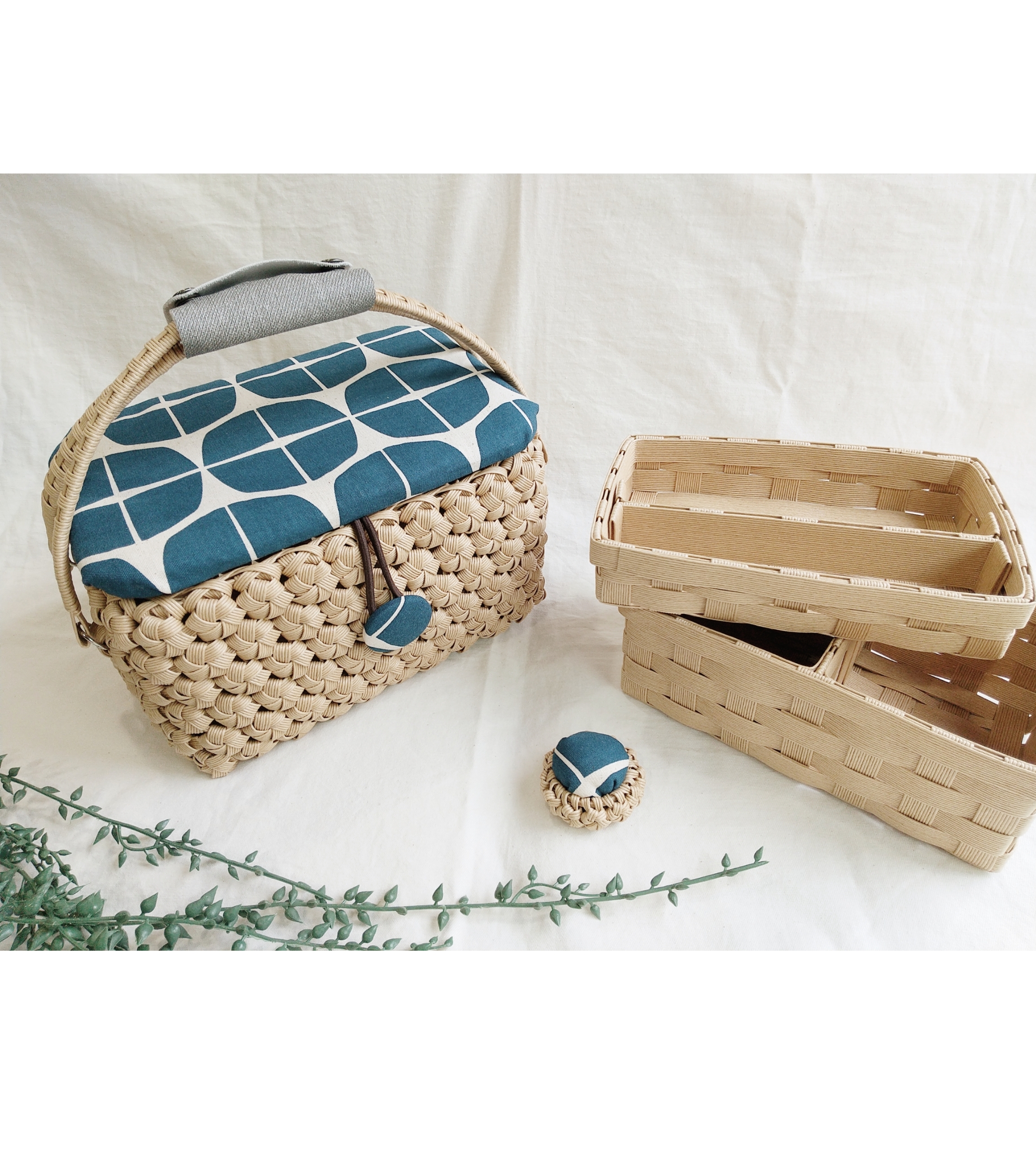 「受注製作」ミディアムサイズ 花結び裁縫箱 【クォーターサークル  ブルー】針刺し付