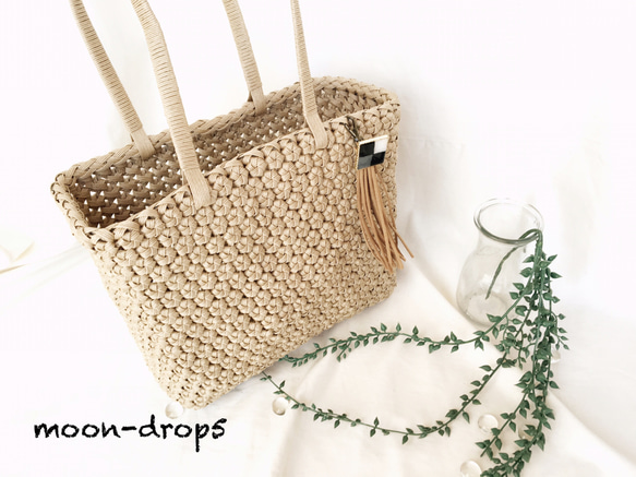 花結びカゴバック クラフトバンド ［チャーム付］4本幅 かご