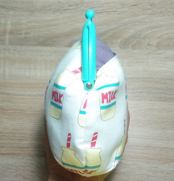 2wayファインミルクプラスチックゴールドバッグ（調節可能なクロスストラップ付き） 4枚目の画像