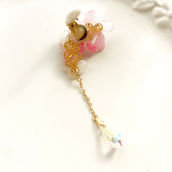 桜色紫陽花と朝露のear cuff 4枚目の画像