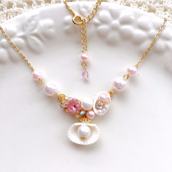 ７色☆人魚の貝殻necklace 1枚目の画像