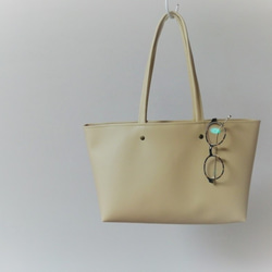 ベージュ色のミニ横長シンプルトートバッグ「Creema限定」 1枚目の画像
