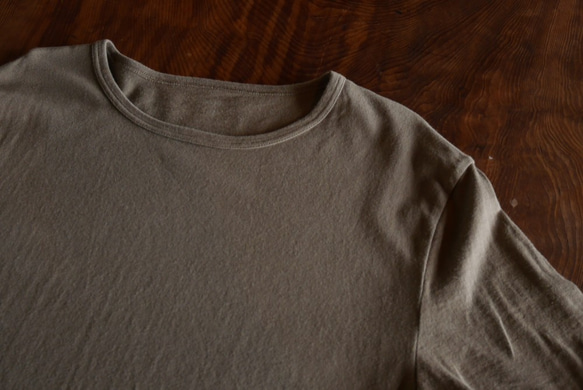 草木染めTシャツ（コーヒー＆ミント）吊り編みオーガニックコットン 2枚目の画像