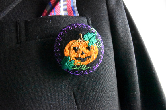 悪い顔のカボチャ　刺繍ブローチ　ハロウィン 5枚目の画像