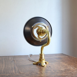 アイアンシェード 真鍮ウォールランプ ブラケットライト アンティーク インダストリアル系デザイン照明 4枚目の画像