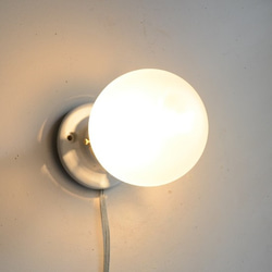 丸形ガラスシェード付き 陶器ブラケットライト アンティークデザイン