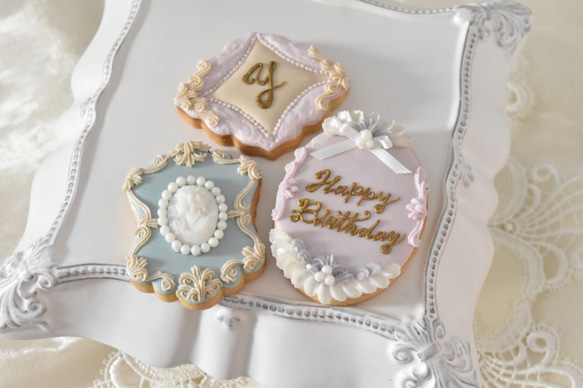 新作☆プレゼントにオススメ☆人気のアイシングクッキー３枚セット 1枚目の画像