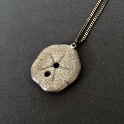 ウニのペンダント （大）《受注制作》 3枚目の画像