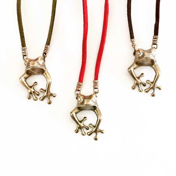 こんにちはカエルペンダント【brass】 2枚目の画像