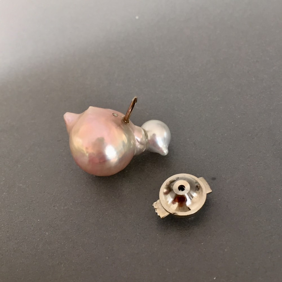 真珠の小鳥ピンバッジ【あこや真珠・淡水真珠】 3枚目の画像