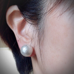 コットンパール・イヤリング（ホワイト） 2枚目の画像