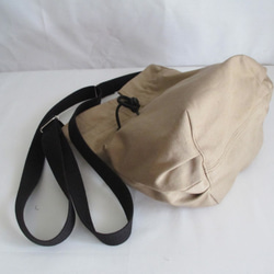 新・帆布の巾着型斜め掛けショルダーバッグ（キャメル）「送料無料」 6枚目の画像