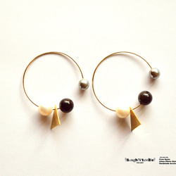 Triangle&3ball pierce black 第1張的照片