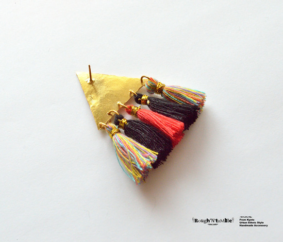 Big triangle fringe pierce red（片耳販売） 3枚目の画像