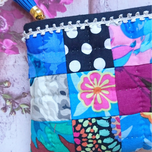 ケイフファセットパッチワークバッグ バラ刺繍&ポーチ ケイフファセットパッチワークバッグ バラ刺繍&ポーチ ケイフ