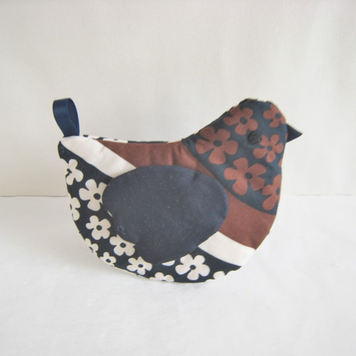 かわいい小鳥の鍋つかみ（白と茶色の花柄） その他キッチン小物 うさぎ