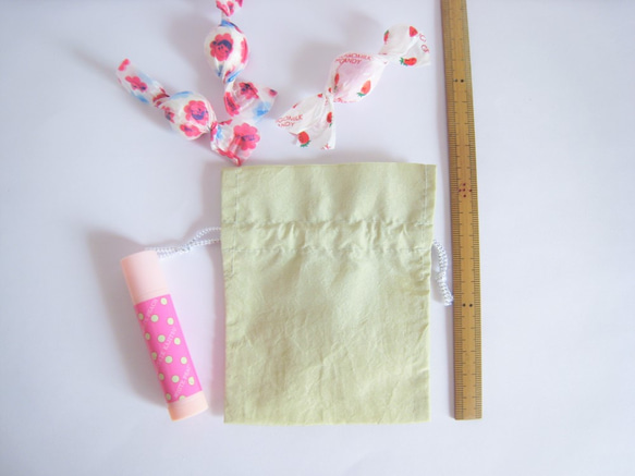 可愛いリボンと花のミニ巾着袋（ライトグリーン） 2枚目の画像