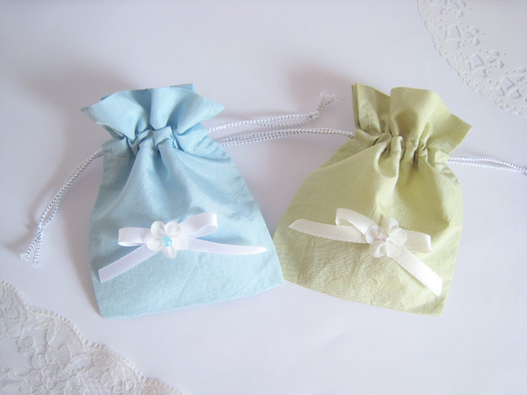可愛いリボンと花のミニ巾着袋（ライトグリーン） 4枚目の画像