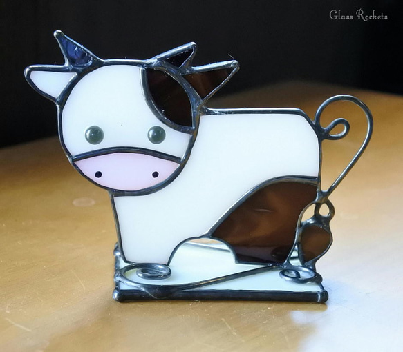 生肖牛牛“Ushikun”彩色玻璃雕像 第3張的照片