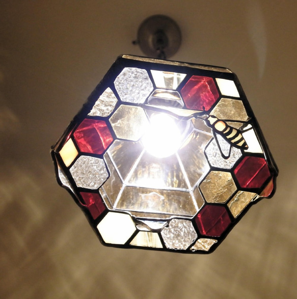 みつばち ハチの巣 ミツバチのランプ ステンドグラス 照明 ランプ ペンダント 5枚目の画像