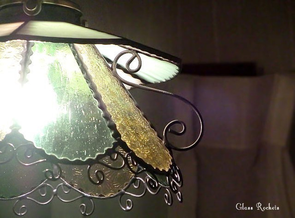 カップ＆ソーサー イエローグリーン レトロ 昭和 喫茶 ステンドグラス ランプ 照明 3枚目の画像