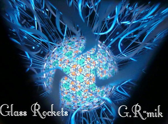 水中の華：万華鏡 テレイドスコープ ステンドグラス 2枚目の画像