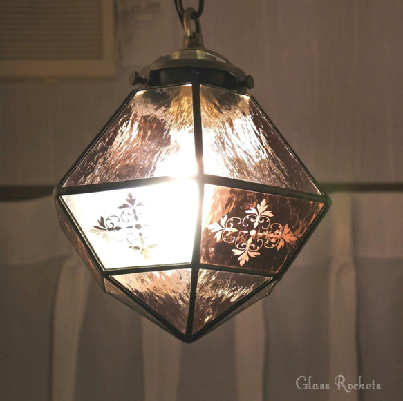 LED電球付き ユリの文様のランプ ステンドグラス ペンダント 照明 ライト 6枚目の画像