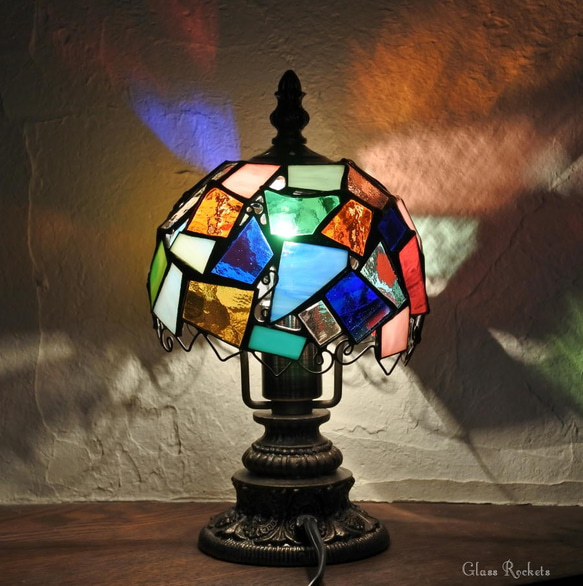 夢の欠片ランプ 一点物 ステンドグラス 照明 テーブル ランプ  スタンド 1枚目の画像