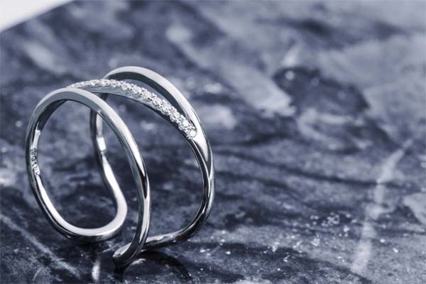 18Kゴールド多層二重リングリング