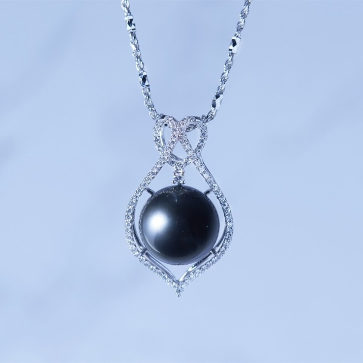 18Kゴールドサウスシーパールペンダント