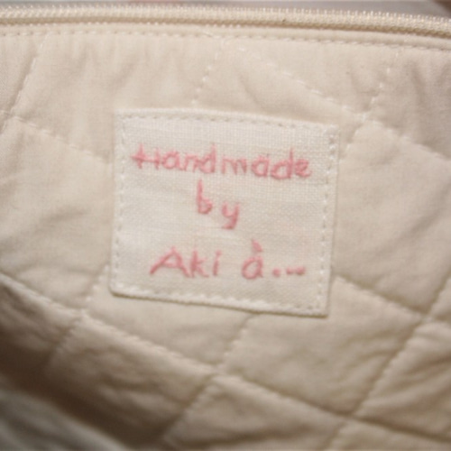 パッチワーク。 お花。手刺繍。ネイビーリネン。おしゃれトートバッグ