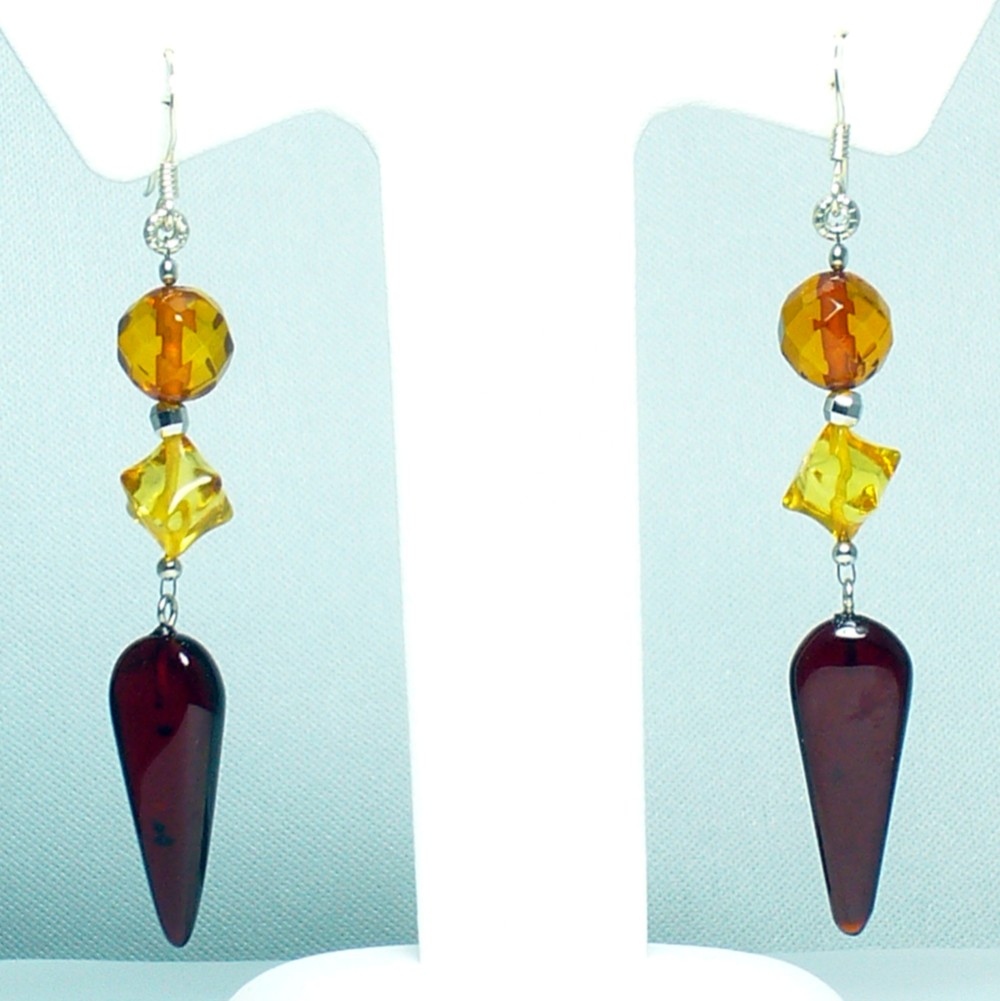 シルバー&琥珀ピアス、ヤジリモチーフ：YHGD028079 6,480円