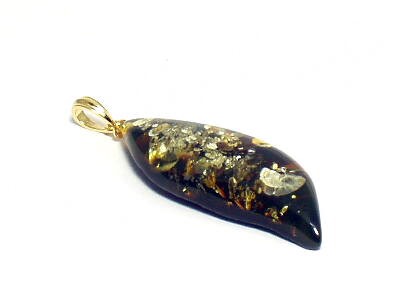 天然琥珀とSV925・存在感ある煌めき深みある色が魅力のペンダント：PGDK024050