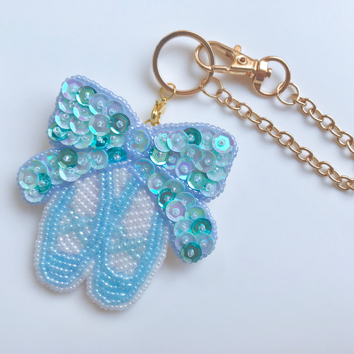 トウシューズのビーズ刺繍ブローチ/バッグチャーム(ブルー