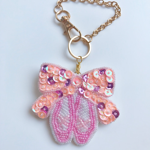 トウシューズのビーズ刺繍ブローチ/バッグチャーム(ピンク
