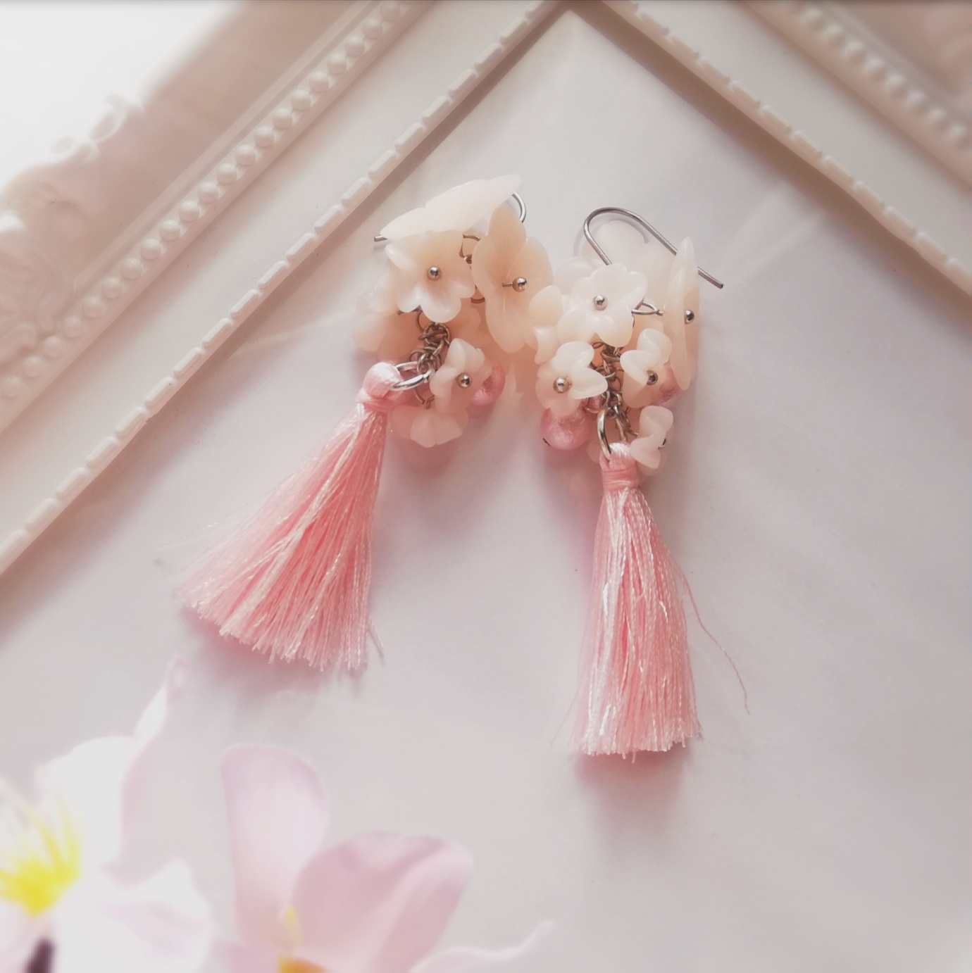 さくらしゃらしゃらタッセルピアス・イヤリング ピアス（フック  