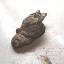 長毛猫の羊毛フェルトブローチ 5枚目の画像