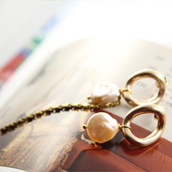 絕色黃銅系列- 淡水珍珠與黃銅 純境之光耳飾AG FASHION 第5張的照片