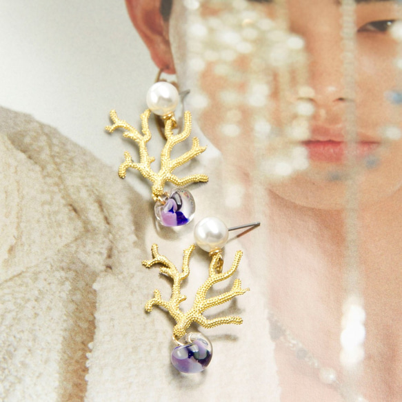 Stunning Brass Accessory Series- Brass Glass Flower Earrings 2枚目の画像