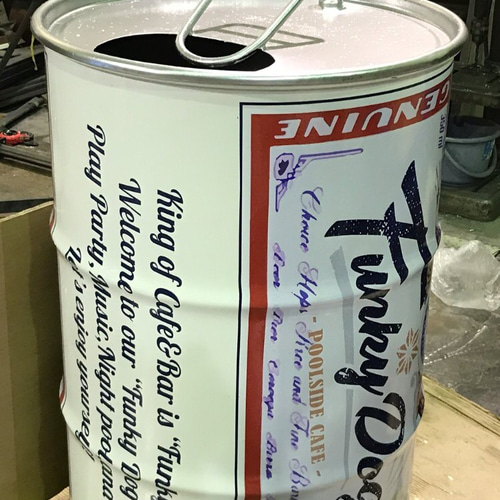 ドラム缶　リメイク大型　オブジェ　ディスプレー置物　オレンジ　店舗用品　店舗飾り 楽天市場】置物トラ タイガー 陶器 立体 イエロー レッド