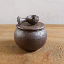 小さな塩壺（スプーン付） 1枚目の画像