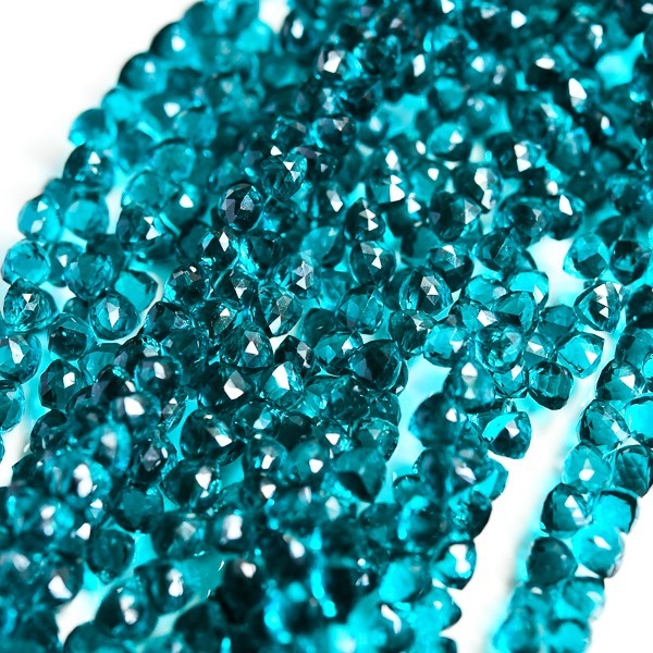 宝石質 FACETED 3D Trillion クジャクグリーン色 石英/クォーツ