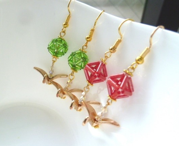 セール♥折り鶴とヒンメリのピアス 1枚目の画像