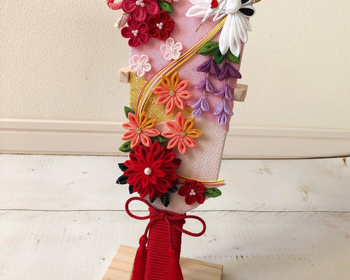 【オーダー品】つまみ細工　羽子板　梅の花 楽天市場】つまみ細工の羽子板 紅 つまみ細工 羽子板 正月 飾り