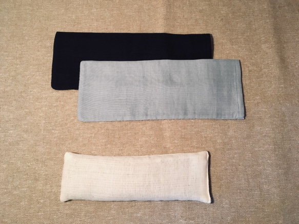 亜麻の実100％コットンアイピロー　カバー2枚付き　ヨガ　 4枚目の画像