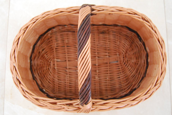 ラタンバスケット ハンドル付き * Vintage wicker willow basket 3枚目の画像