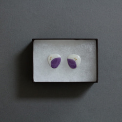 “Mino Yaki”滲透白色瓷磚和Viola花瓣耳環/耳環 第5張的照片