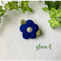 ［秋の新作］花刺繍ブローチ 1枚目の画像